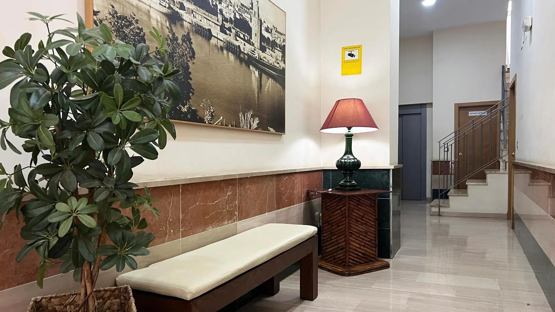 Apartamento Arroyo 27 - Aloha Sevilla 0*, Seville Spain